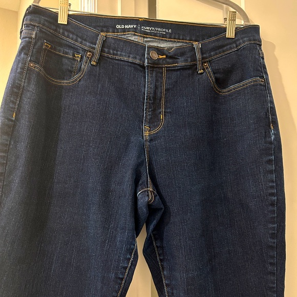 Old Navy Denim - Old Navy Curvy Profile Skinny Jeans. Sz. 16 Regular, 19” waist and 40” length.